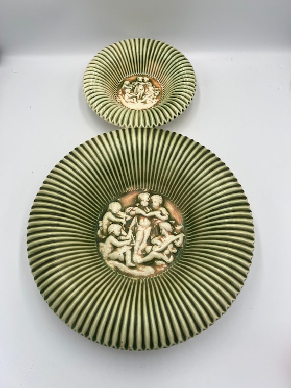 Roseville Donatello Antique Pottery Bowl: 1916 Rolled Edge Ceramic Plate