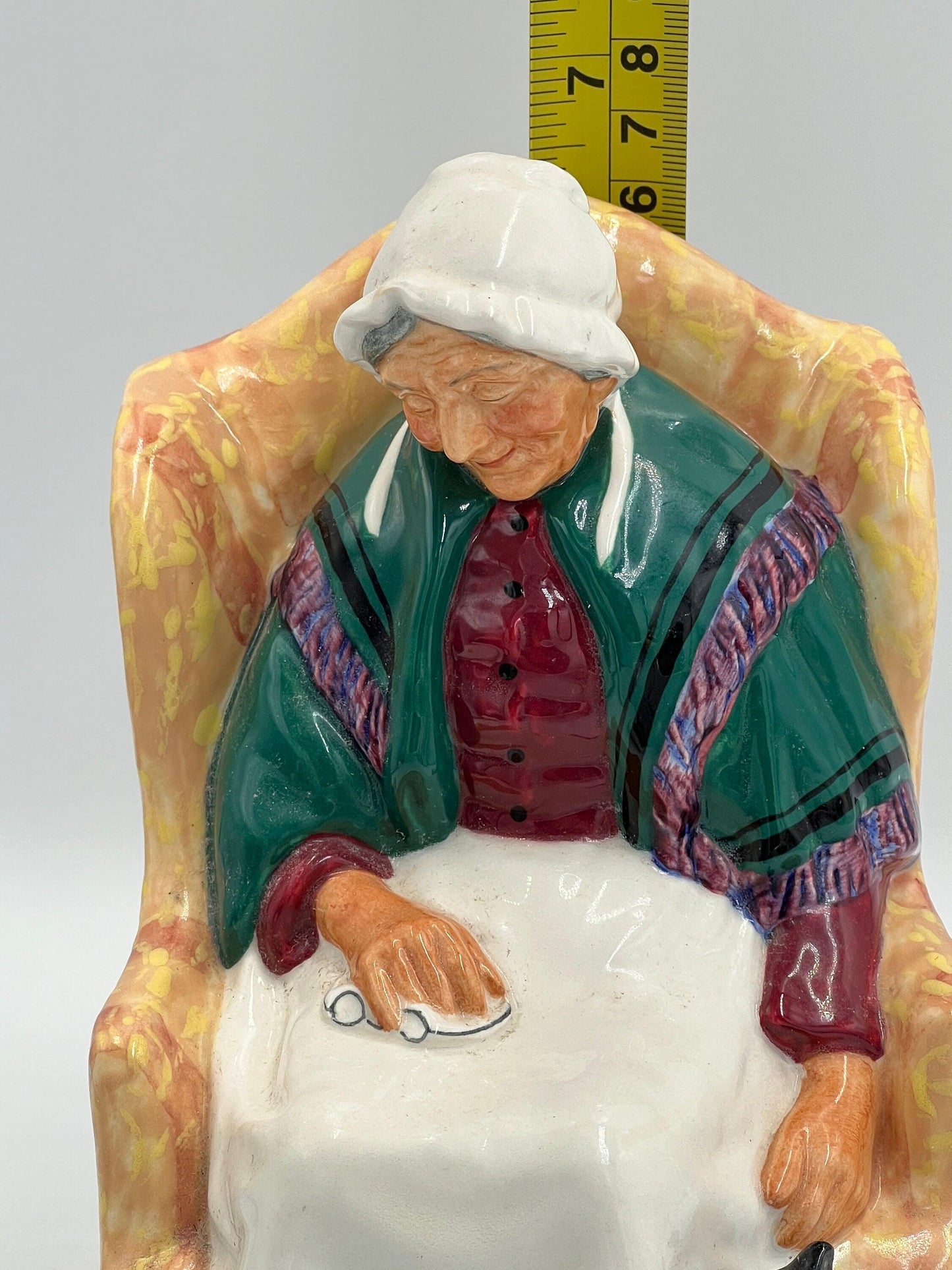 Vintage Royal Doulton & Co HN 1974 "Forty Winks" Figurine
