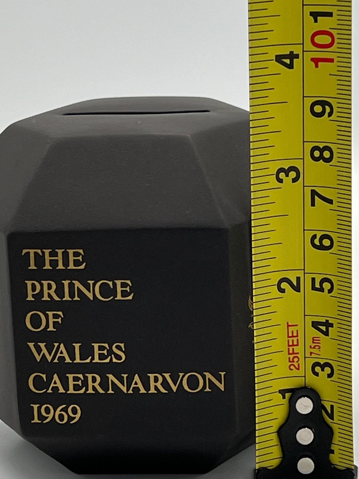Vintage Wedgwood Black Jasperware PRINCE CHARLES Wales Investiture Bank 1969