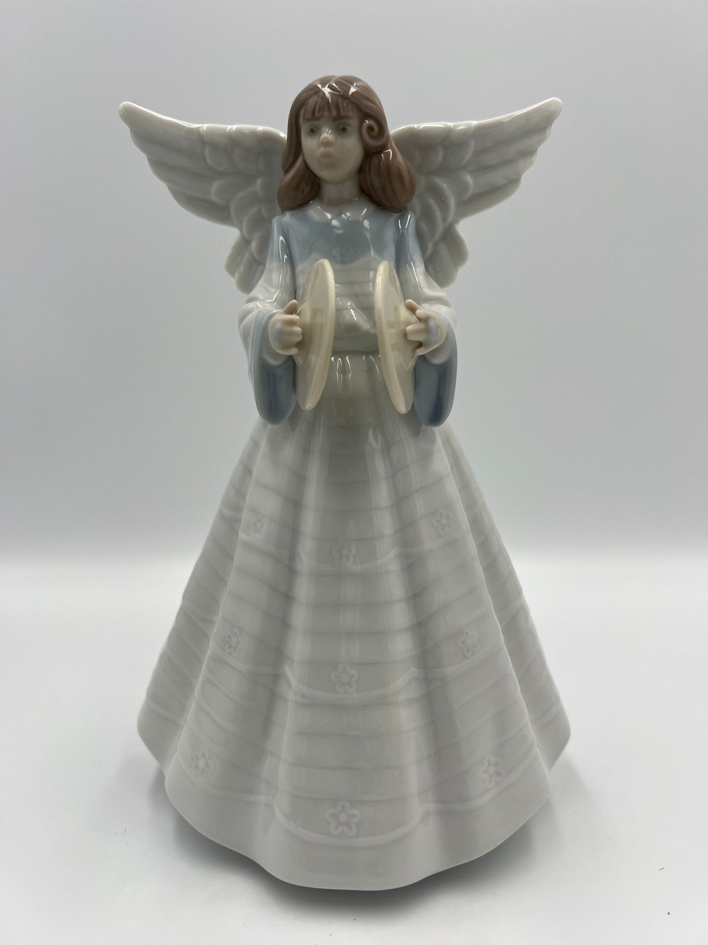 Lladro #5876 "Angel Cymbalist"