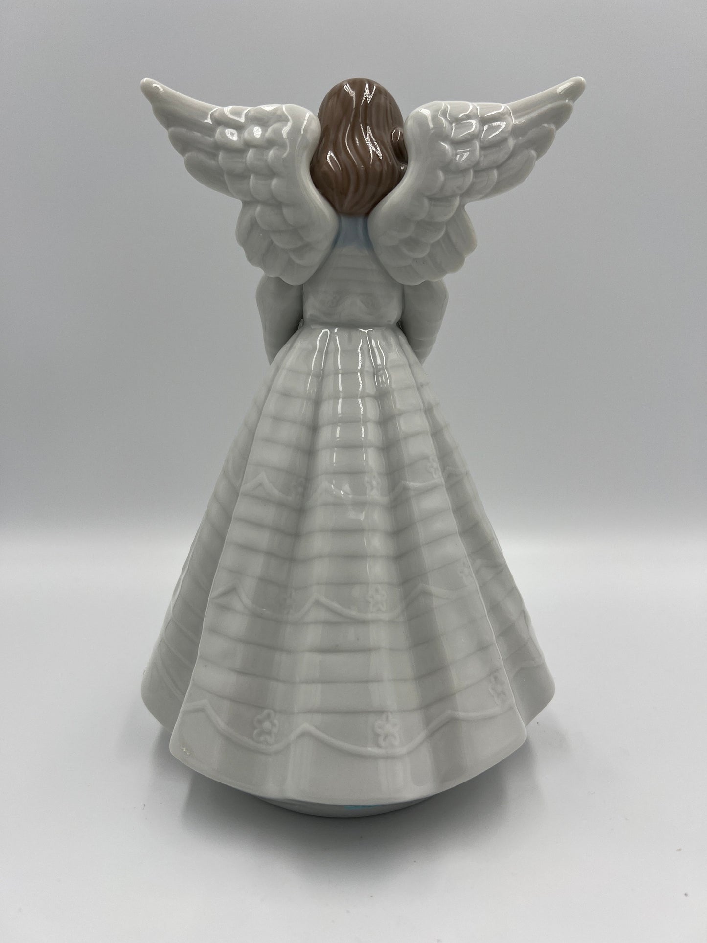 Lladro #5876 "Angel Cymbalist"