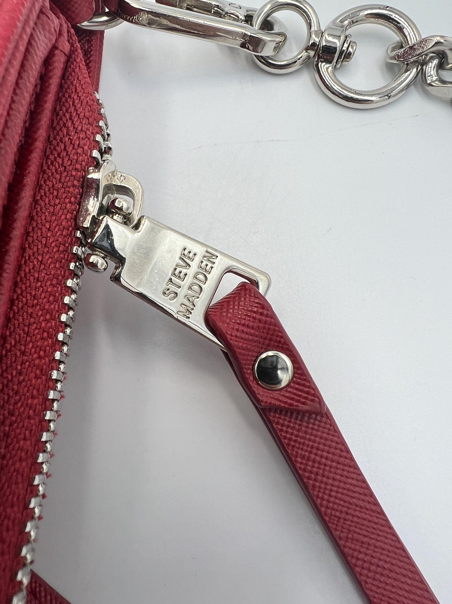 STEVE MADDEN Boxed Carina Crossbody Wallet In Red