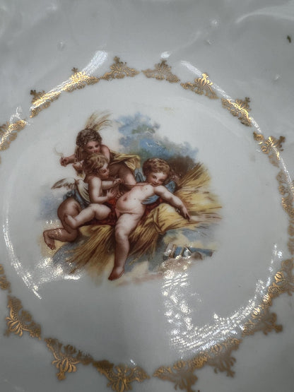 Porcelain Cherub Bowl: Vintage Gold Detail (Victorian Era)