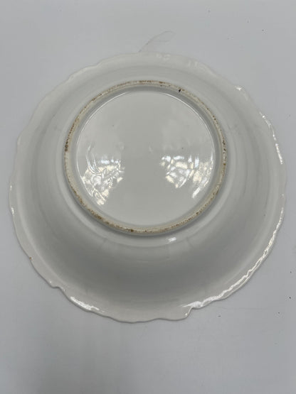 Porcelain Cherub Bowl: Vintage Gold Detail (Victorian Era)