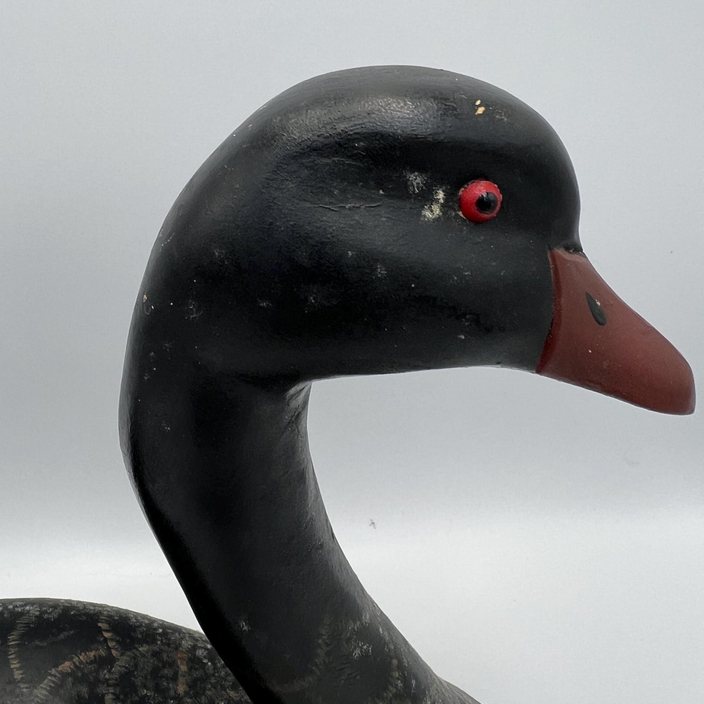 Vintage Black Swan Figurine, Hand-Carved Wood (Glossy Finish)