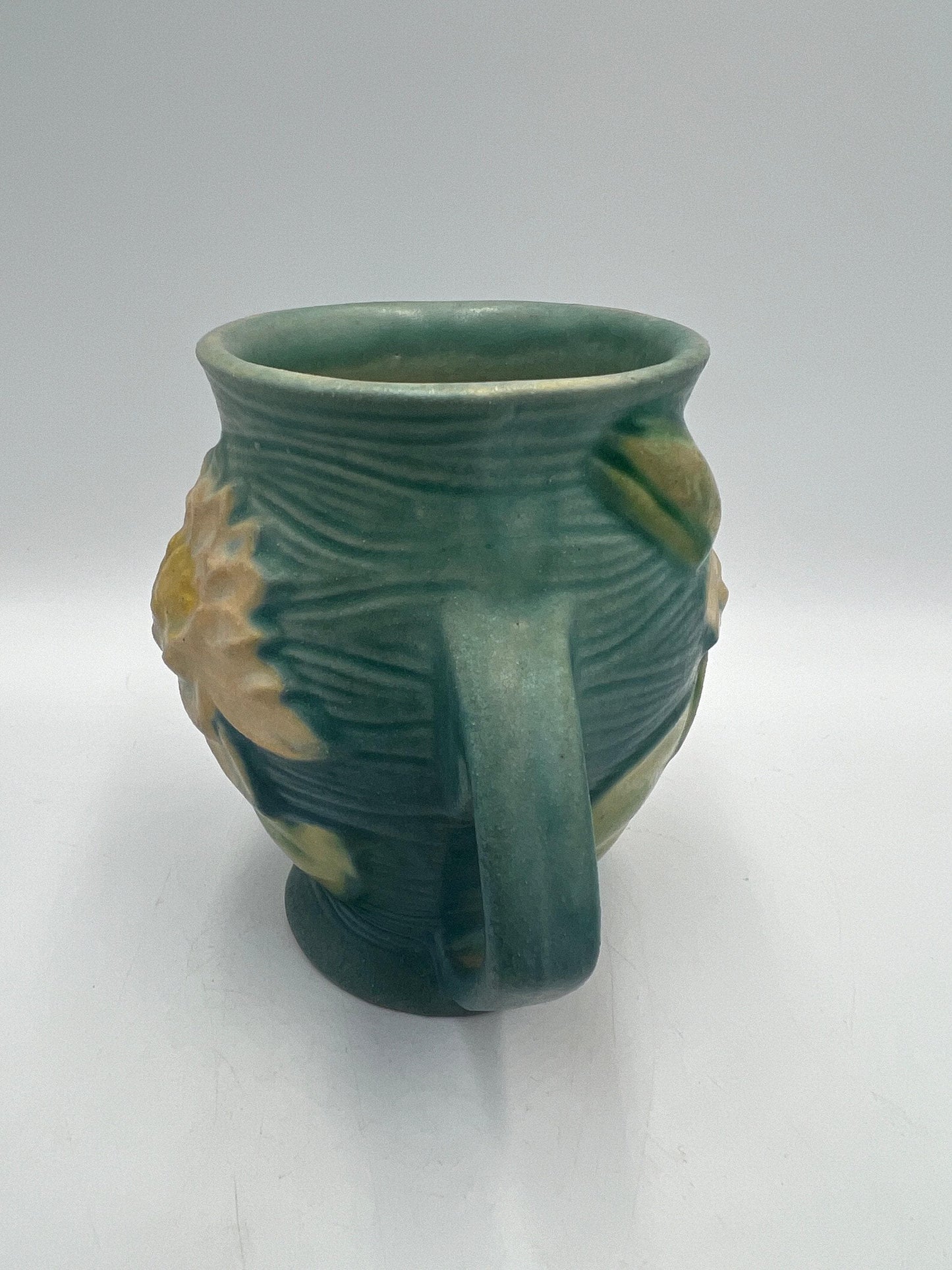 Roseville Pottery Vase: Turquoise Water Lily, 4 Inch