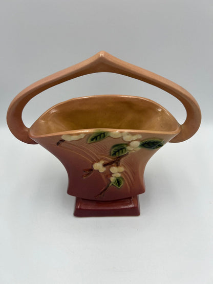 Roseville Snowberry Basket, Cranberry Tan with White Berries (Vintage 1940s)