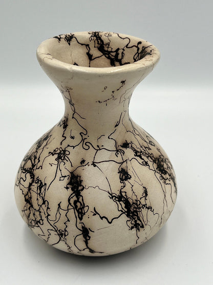 Navajo Horse Hair Vase, Native American Art (Signed by Artist)