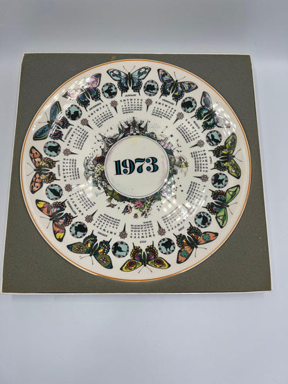 Wedgwood Calendar Plate: 1975 Children's Games, Porcelain Collectible