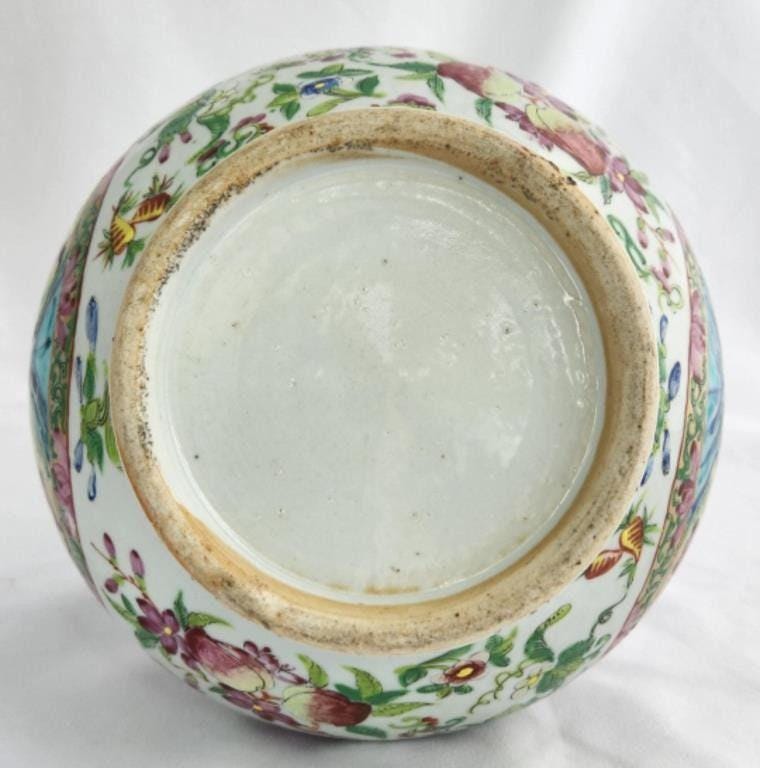 Chinese Antique Bottle Vase, Famille Rose Medallion (Vintage Ceramic Art)