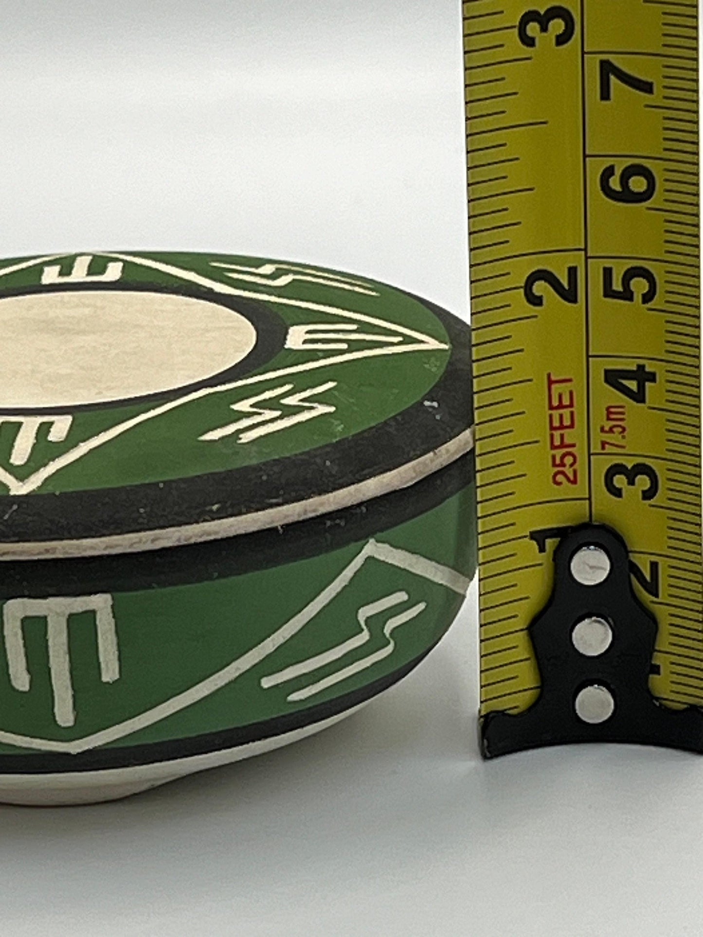 Native American South Dakota Sioux Pottery Bowl / Vase / Covered Dish SP-RC-SD