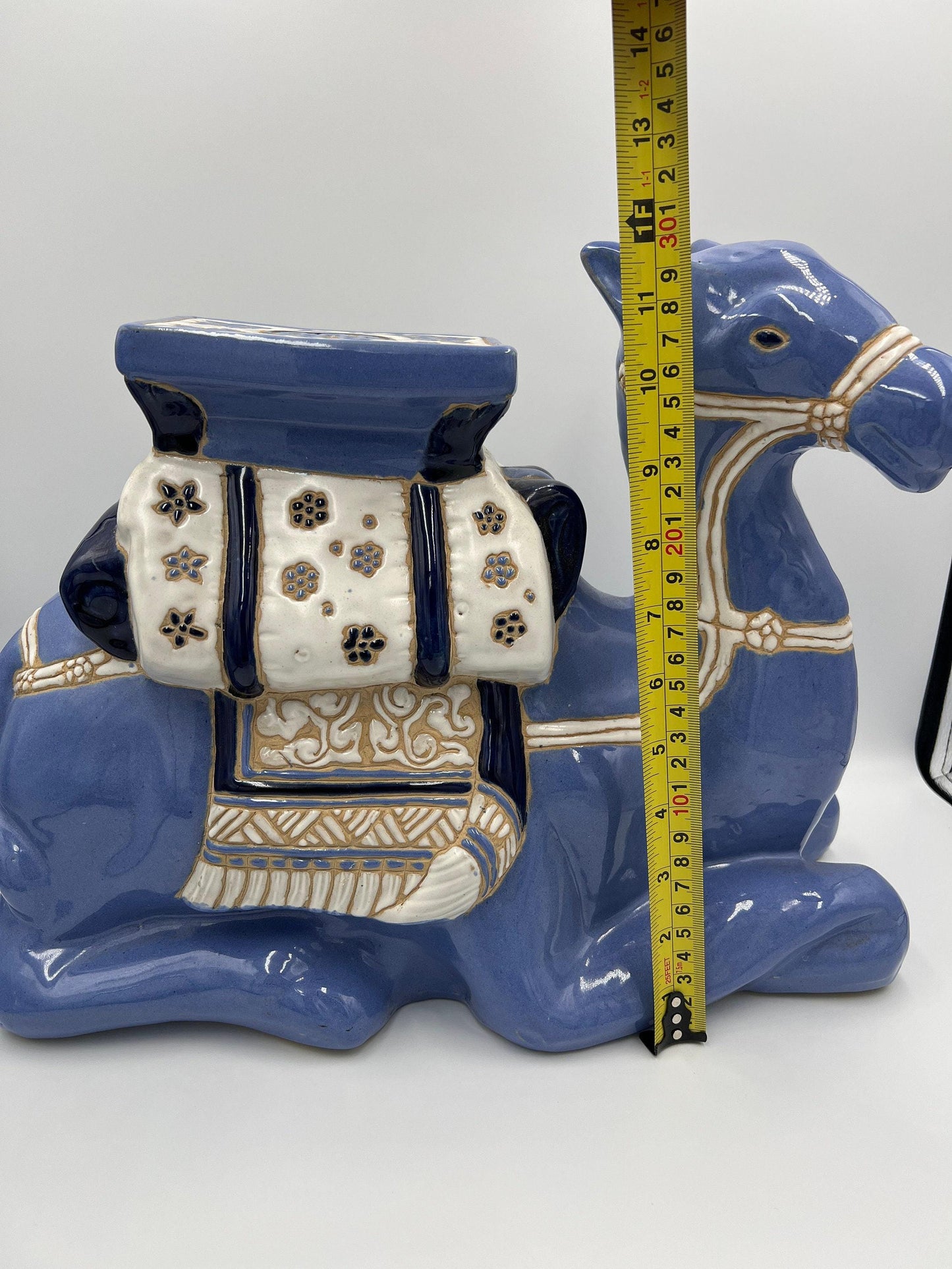 Camel Plant Stand: Ceramic Boho Decor (Indoor, Rustic Finish)