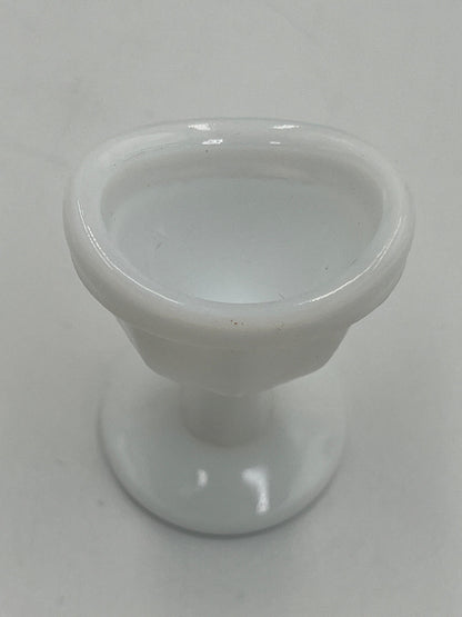 Milk Glass Eyewash Cup: Vintage White Collectible (8-Panel Octagon Stem)