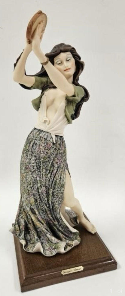 Giuseppe Armani La Gitana Gypsy Dancer (Porcelain, 13 Inches)