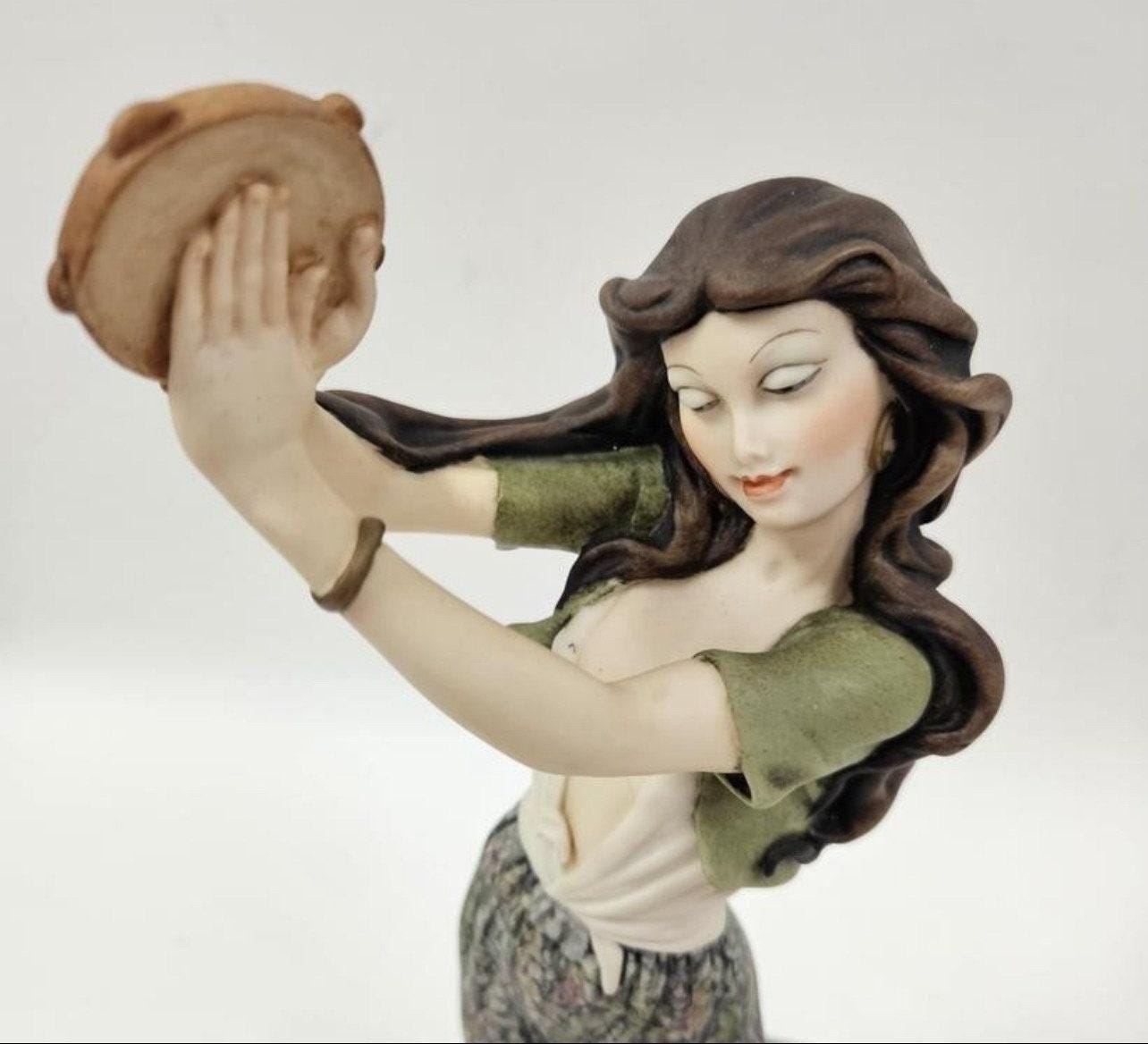 Giuseppe Armani La Gitana Gypsy Dancer (Porcelain, 13 Inches)