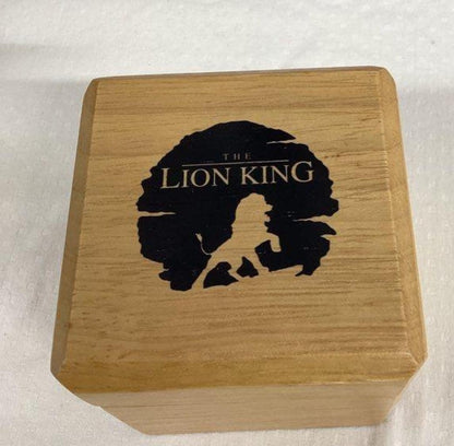 Lion King Collectible Watch: Disney Gold Tone   Your choice of Pocketwatch or Wristwatch