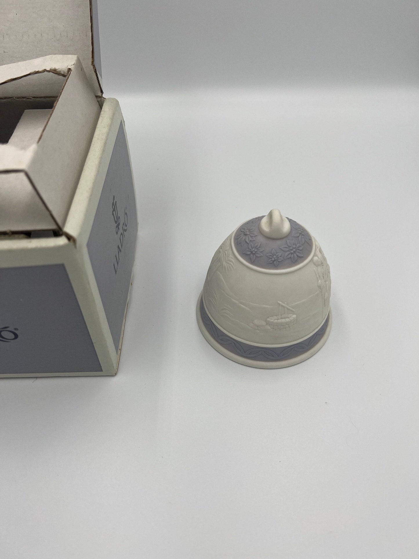 Lladro Christmas Bell Porcelain (1993, Holiday Decor)