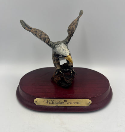 Vintage Bald Eagle Statue - Rustic Wooden Display Base