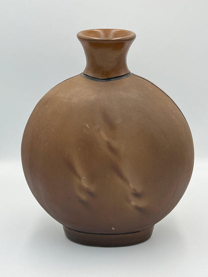 Abstract Face Vase: Peruvian Chulucanas Pottery - Rustic Ceramic