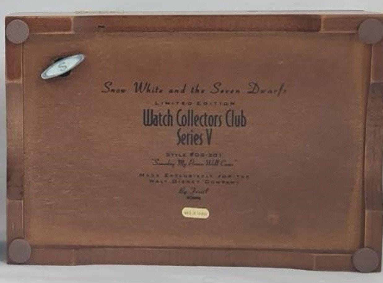 Watch Collectors Club Series V Couples Music Box Snow White and the Seven Dwarfs Limited Ed