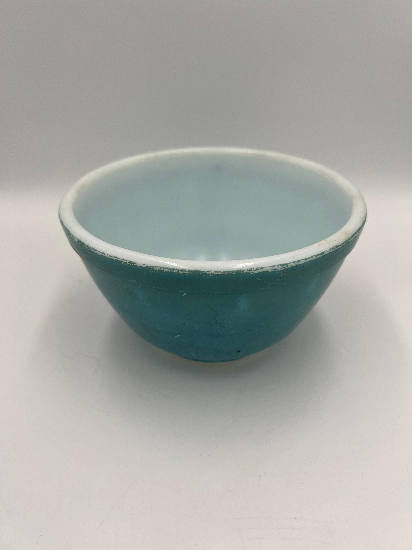Pyrex Mixing Bowl: Robins Egg Blue Glass (1.5 Pint, Mid Century)