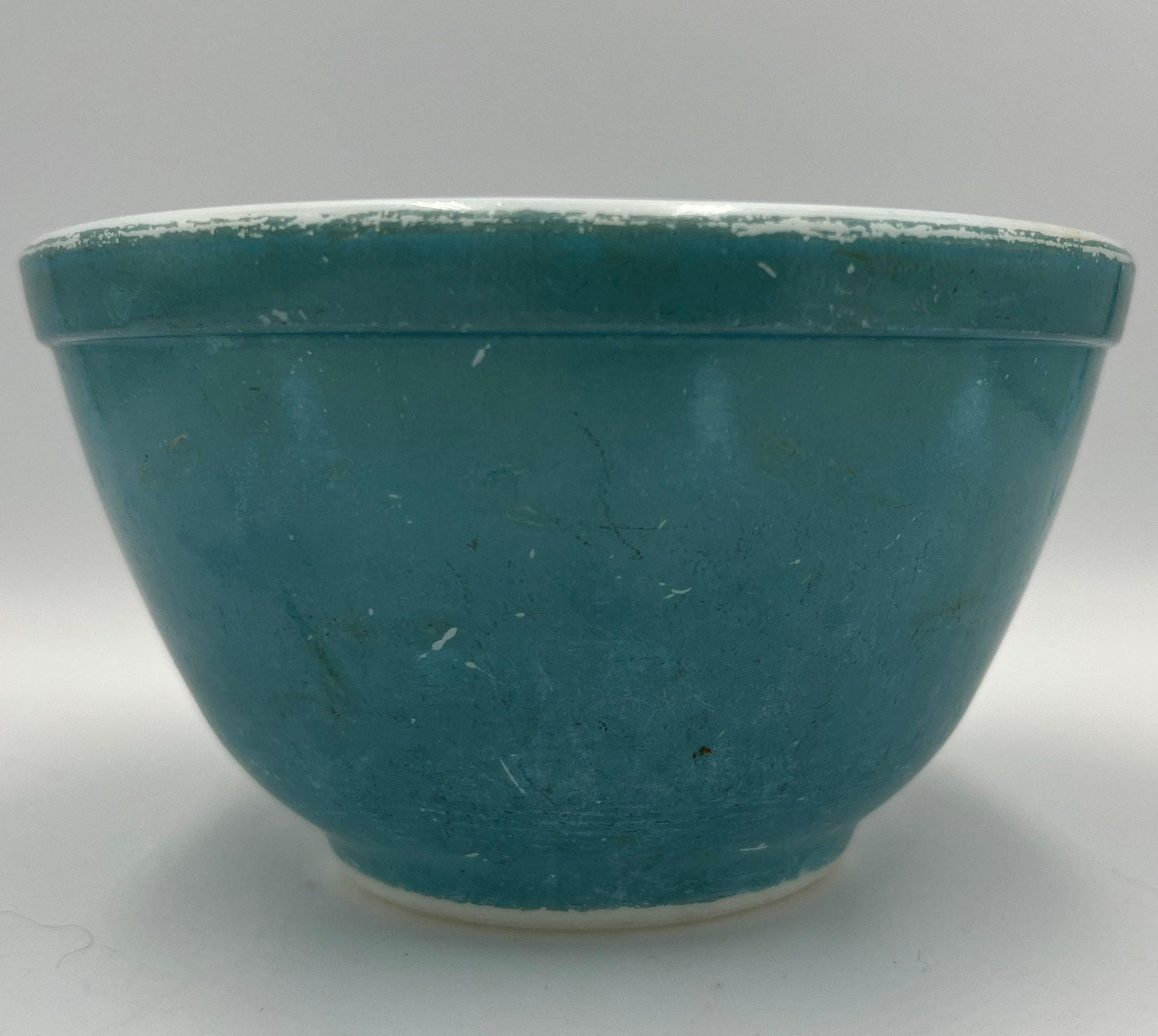 Pyrex Mixing Bowl: Robins Egg Blue Glass (1.5 Pint, Mid Century)