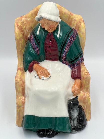 Vintage Royal Doulton & Co HN 1974 "Forty Winks" Figurine