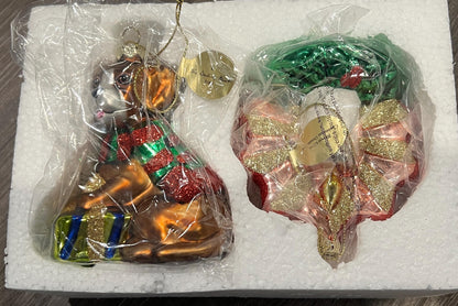 Christmas tree ornaments Blown Glass - Danbury Mint - Dog and Wreath