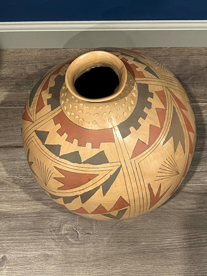 Mata Ortiz Pottery Vase: Handmade Mexican Art (Butterfly or Southwest Style)