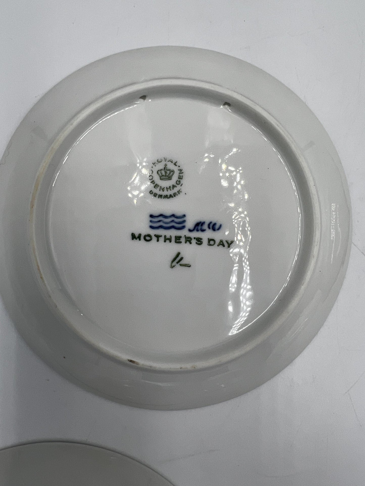 Vintage Danish Mother's Day Plates (Mors Dag) |1973-1976 | Bing & Grondahl / Royal Copenhagen Porcelain Plates | Sold Individually