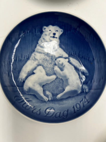 Vintage Danish Mother's Day Plates (Mors Dag) |1973-1976 | Bing & Grondahl / Royal Copenhagen Porcelain Plates | Sold Individually