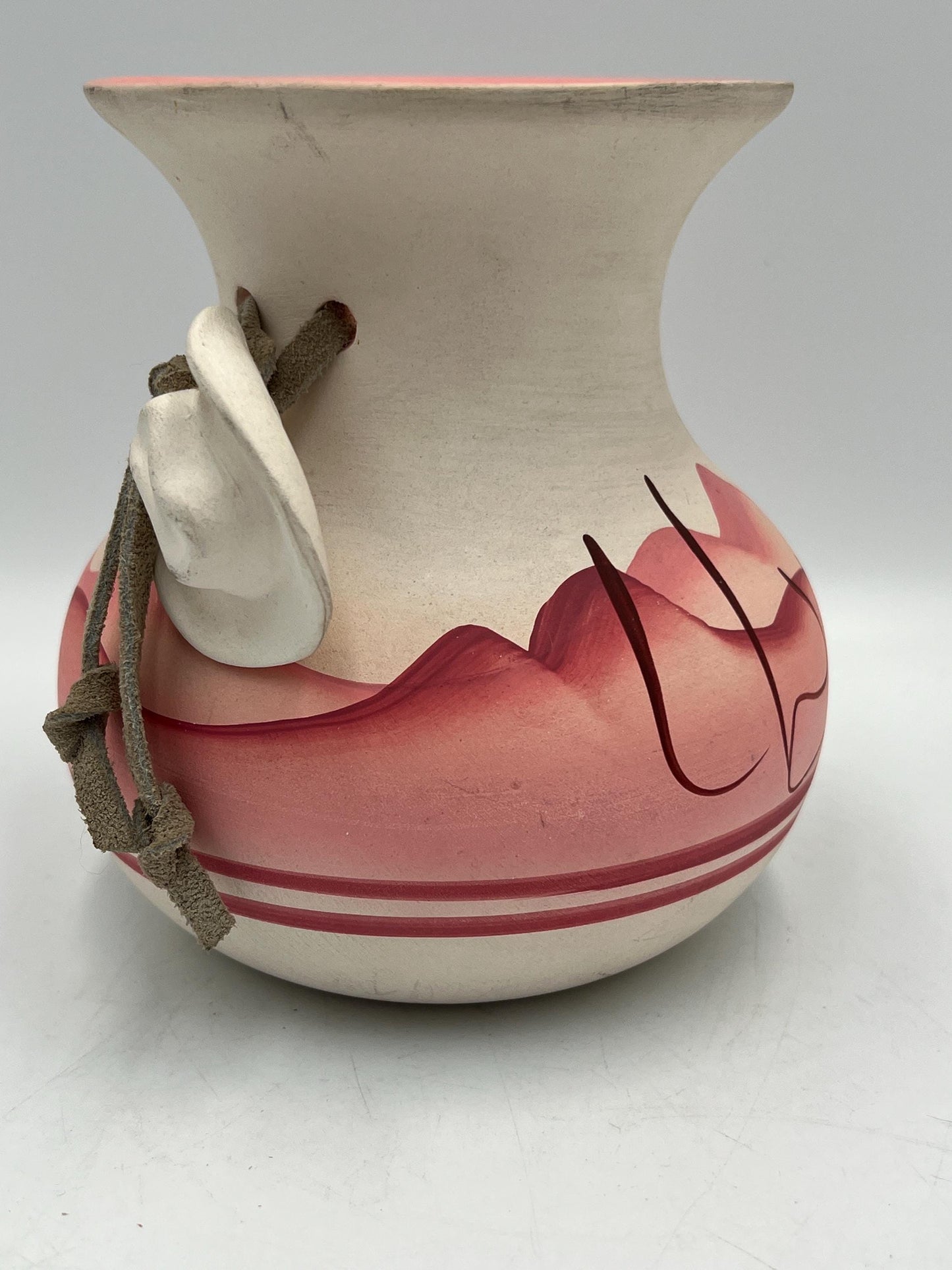 Navajo pottery Vase, Beautiful pastel coloring, Signed