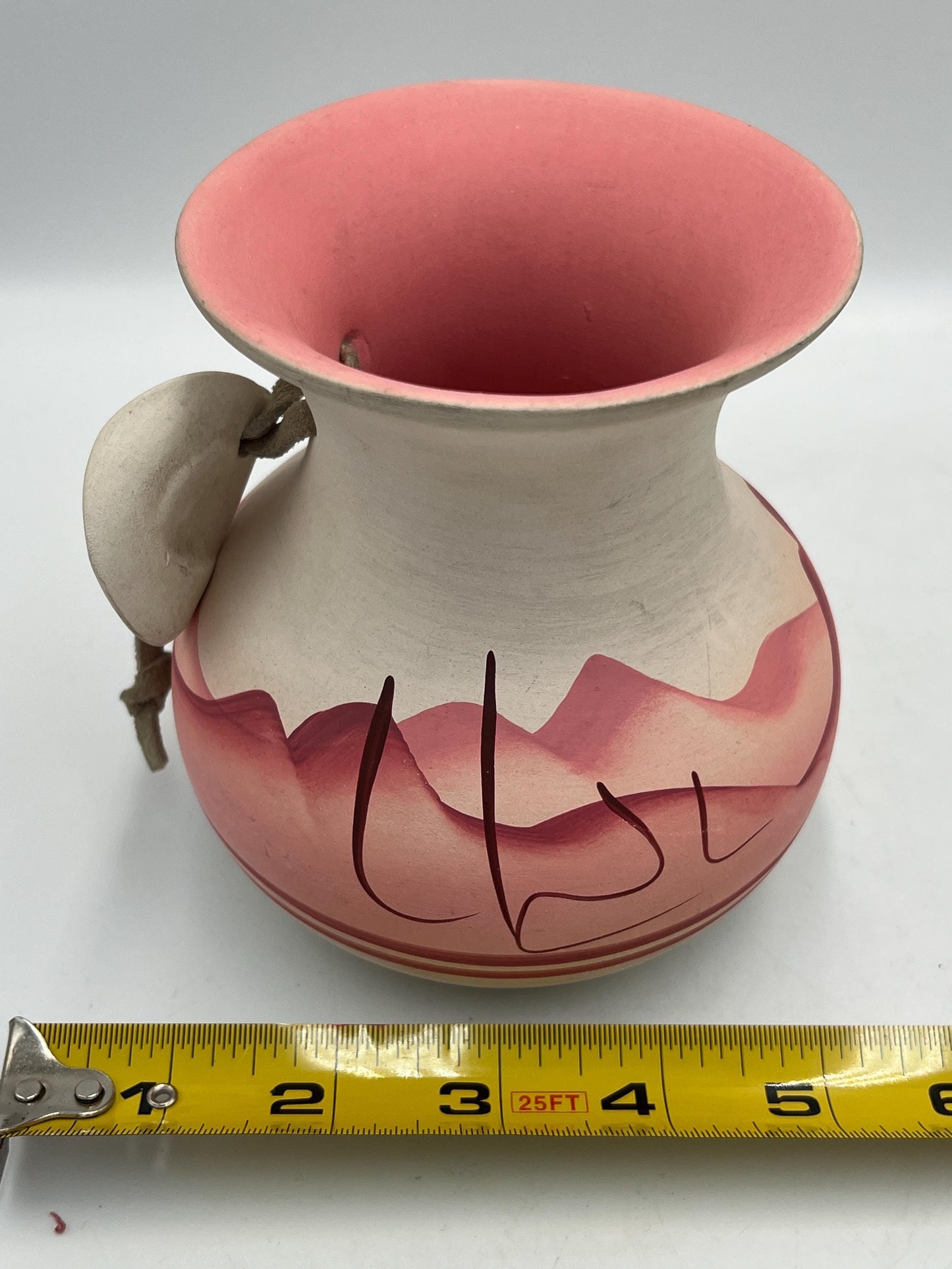 Navajo pottery Vase, Beautiful pastel coloring, Signed