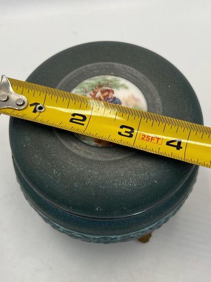 Vintage Powder Puff Music Box - Vintage Trinket Jewelry Box