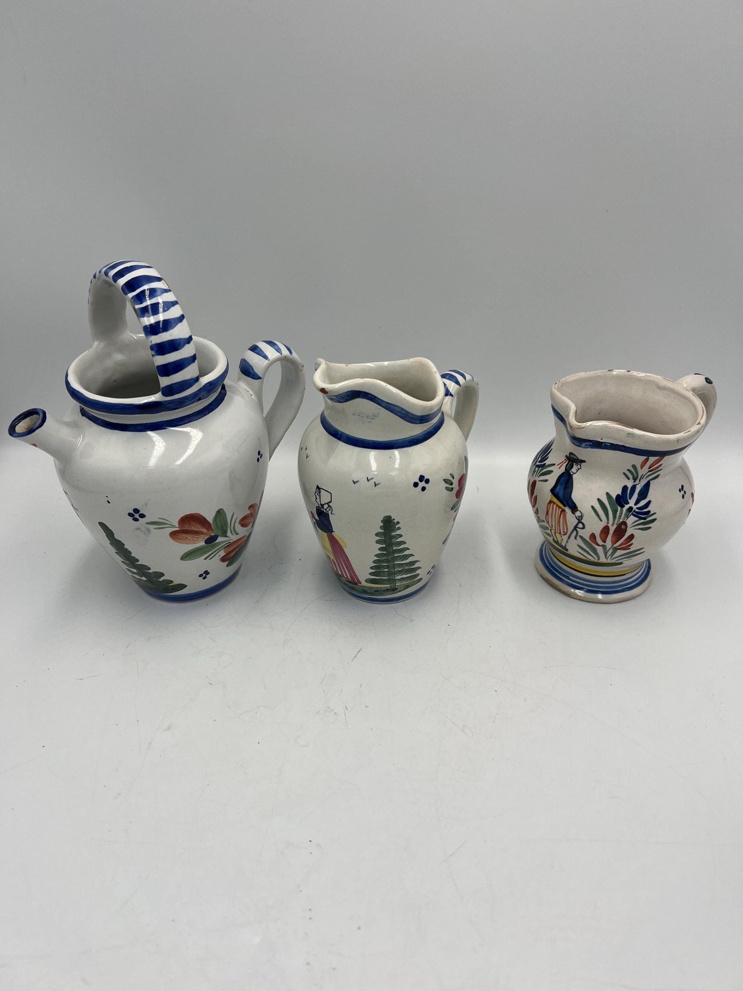 Quimper Faience Set 27 pcs plus Misc items - Bowls - Containers - Plates - Creamer - Sugar