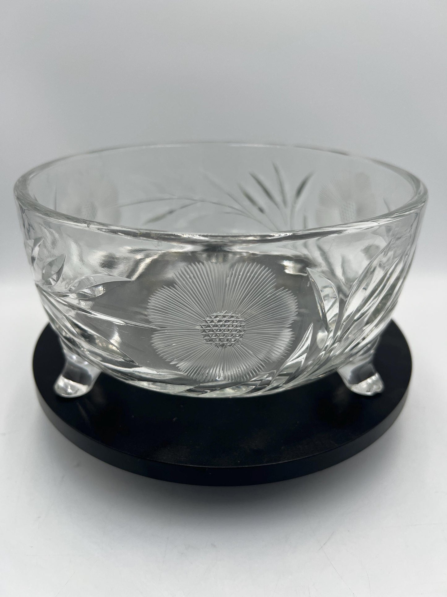 Tri Foot Crystal Bowl Starburst Pattern