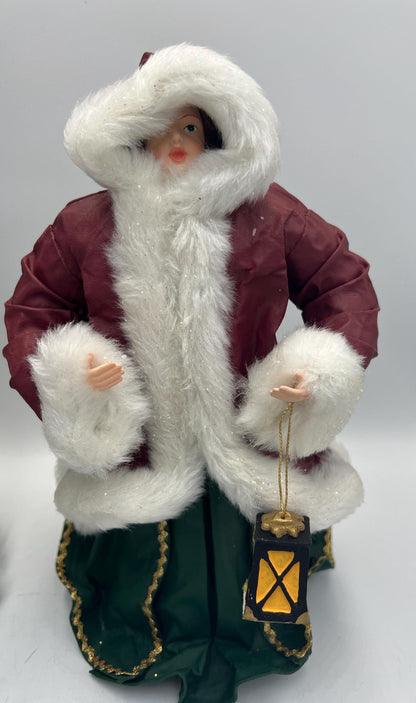 Clothtique Possible Dreams Lot of 4 Christmas Carolers