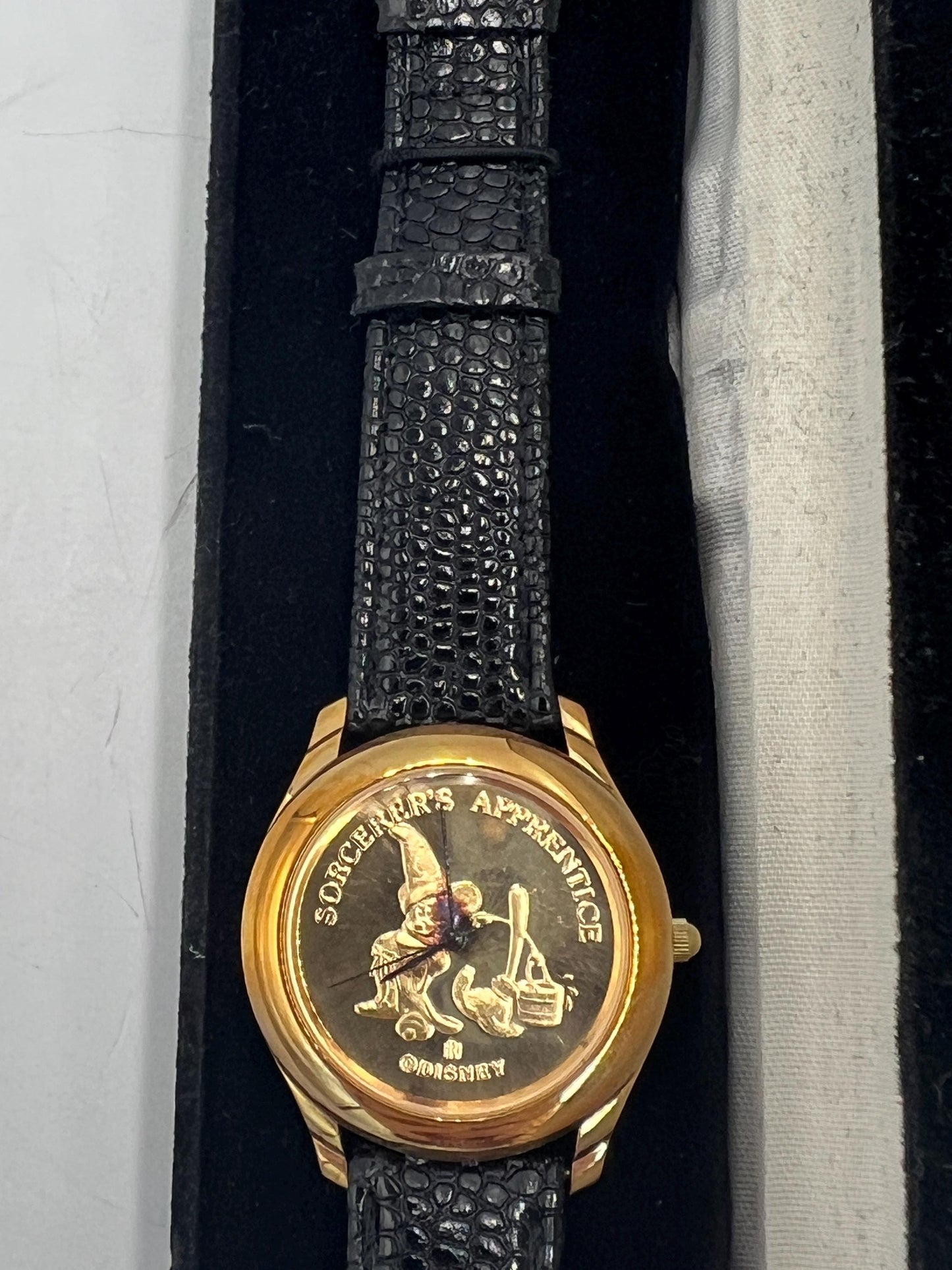 1990 Disney Fantasia 50th Anniversary Sourcerer's Apprentice Watch