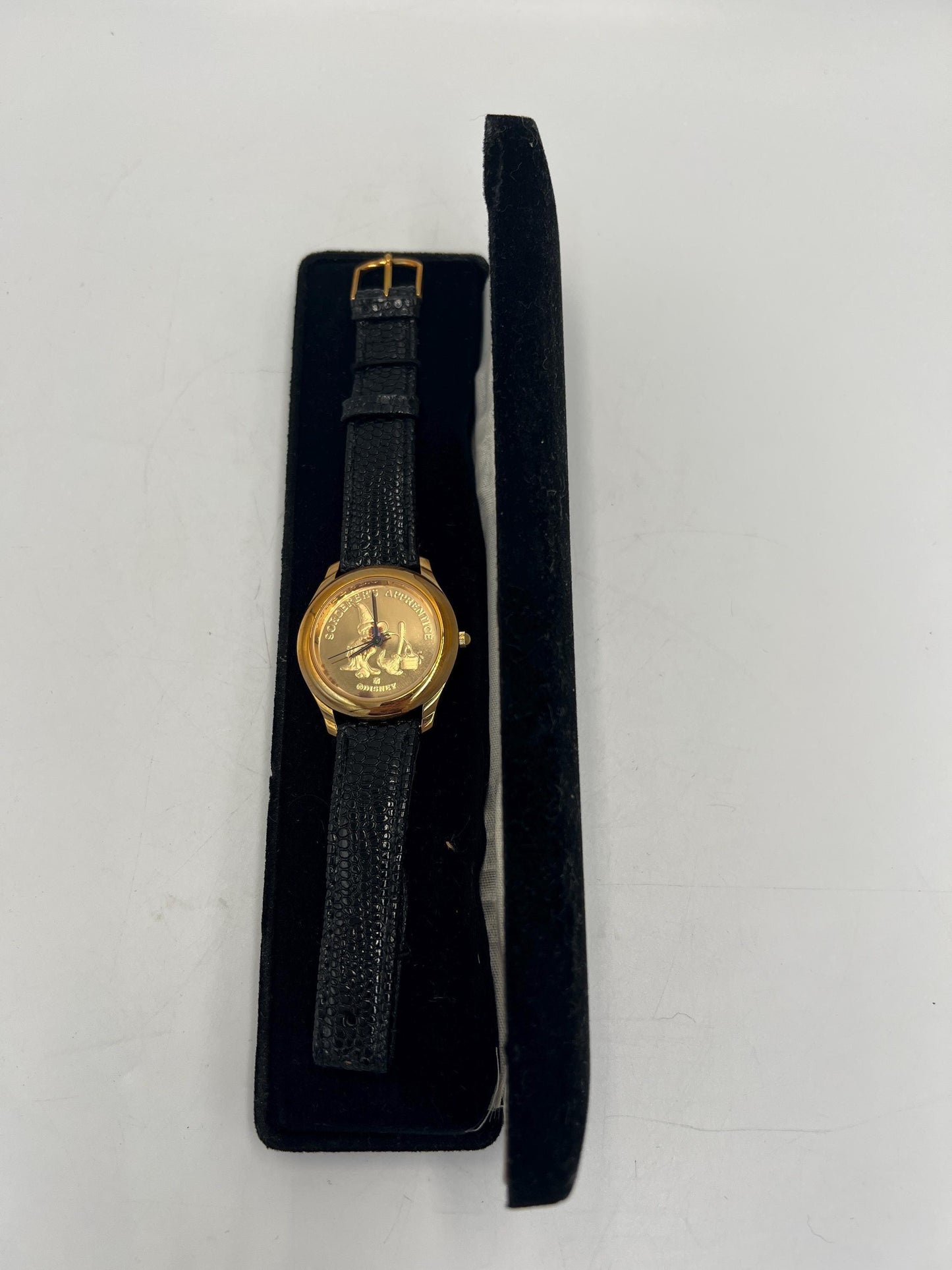 1990 Disney Fantasia 50th Anniversary Sourcerer's Apprentice Watch