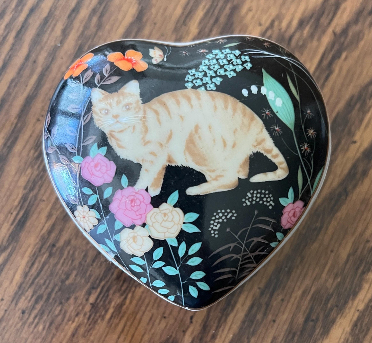 Vtg. Retro Ceramic Cat Trinket Heart Shaped Jewellery Box Tabby Cat Made In Japan 1970's-1980's
