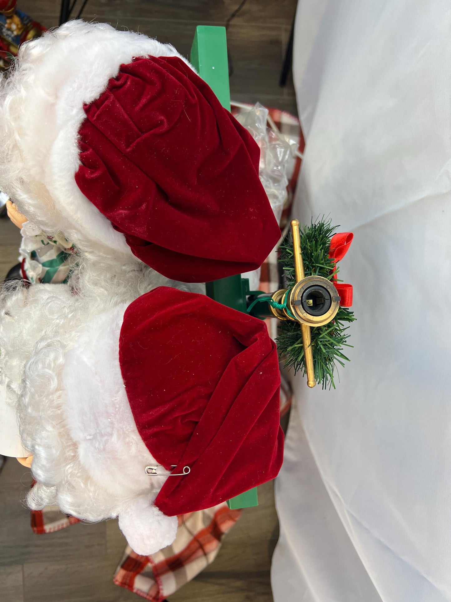 Vintage Santa and Mrs Claus