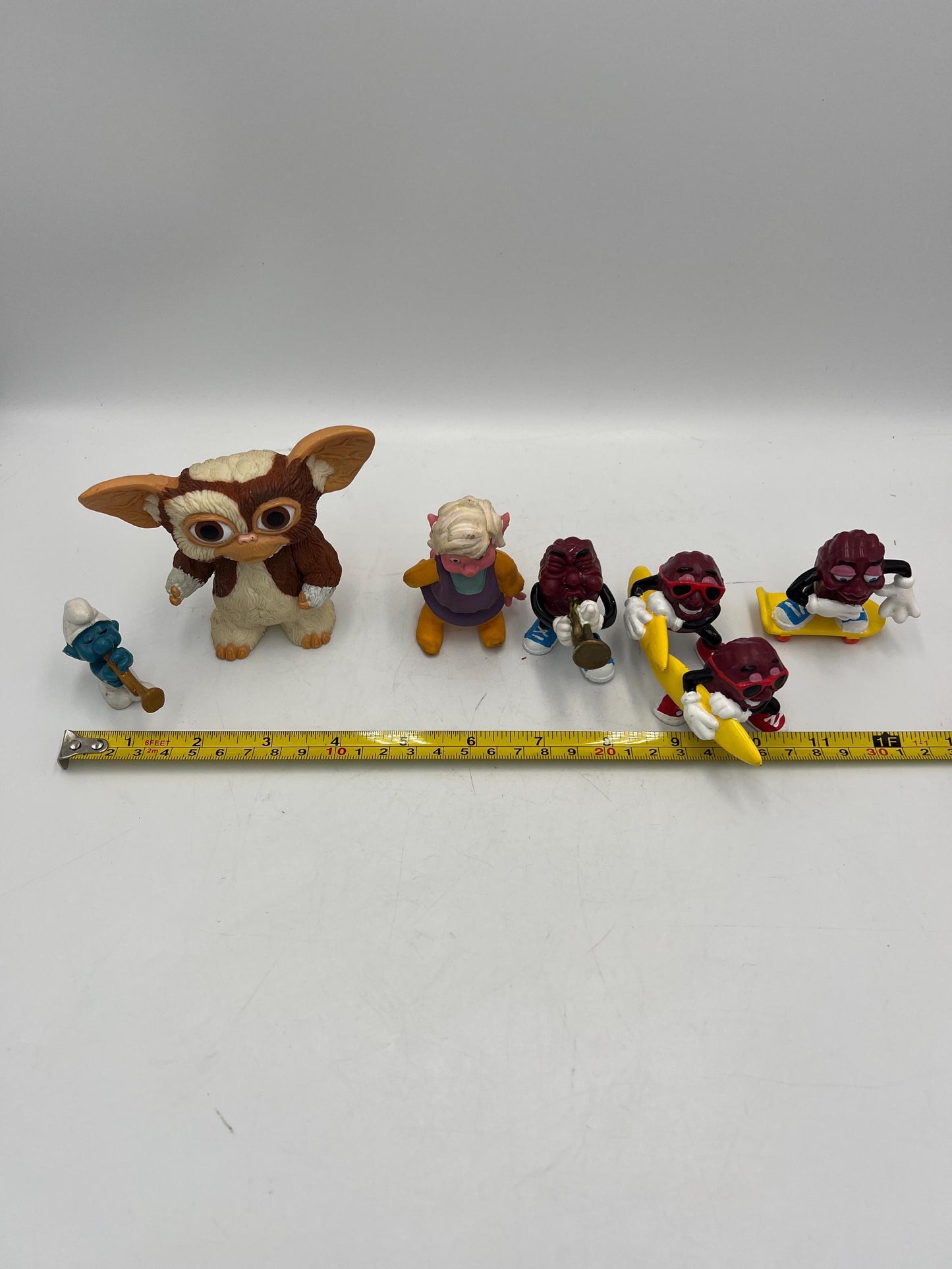 Pose Articulated Figurines - Smurfs - California Raisins - Gizmo Gremlins -Trobbit Paulo
