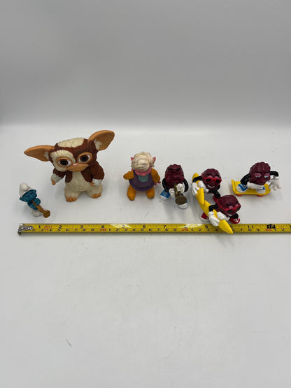 Pose Articulated Figurines - Smurfs - California Raisins - Gizmo Gremlins -Trobbit Paulo