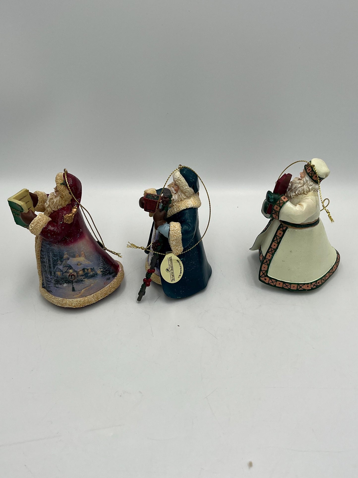 Thomas Kinkade Santa Figurine - Old World Village, 9 Inch