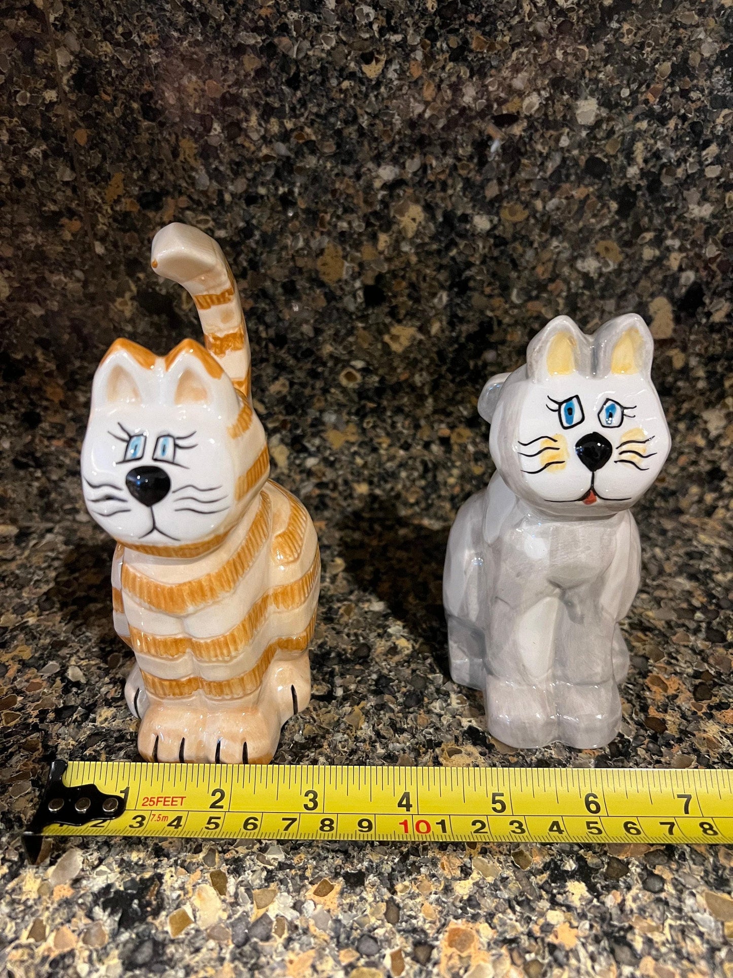 Cat Salt and Pepper Shakers: Vintage Ceramic Pair (Retro Style)