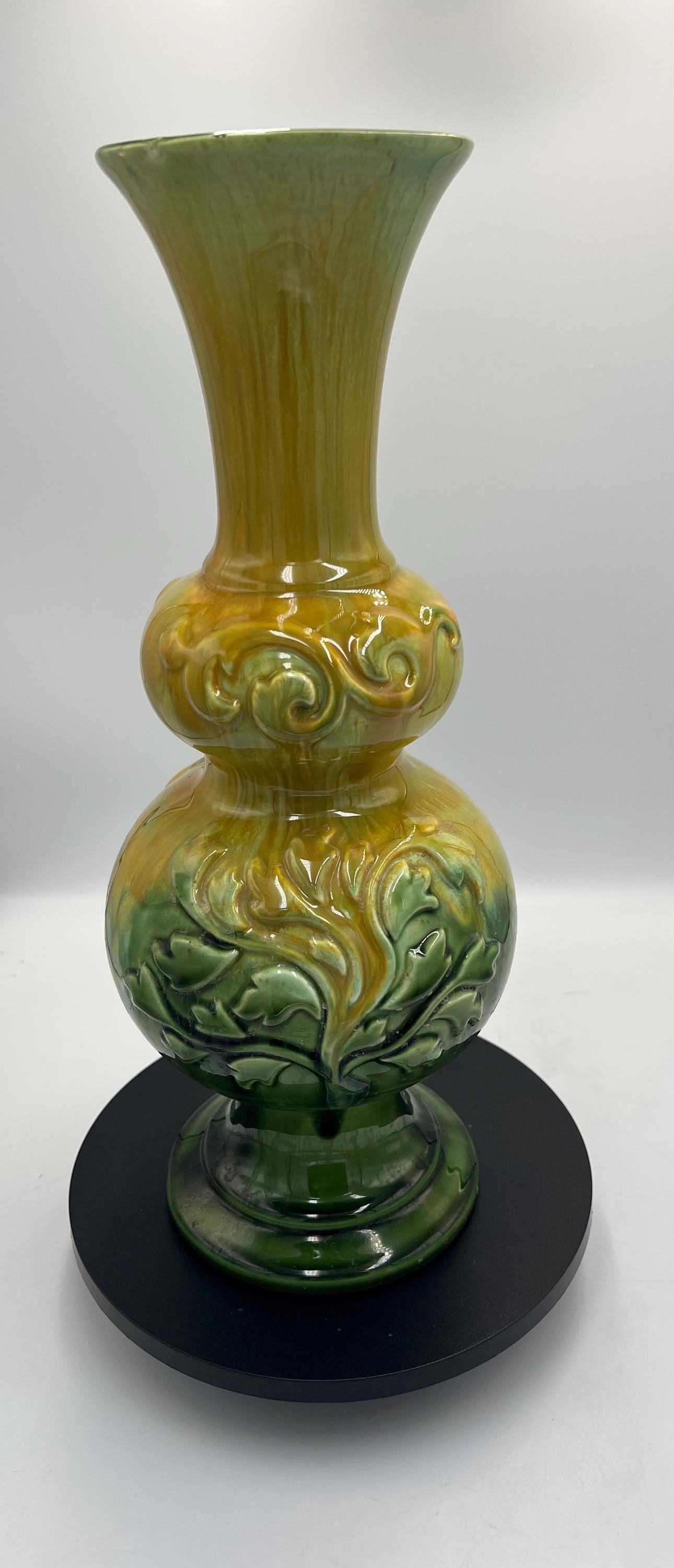 Vintage Royal Haeger Vase: Green and Yellow Bulb Drip Vase - Mid Century Modern Style
