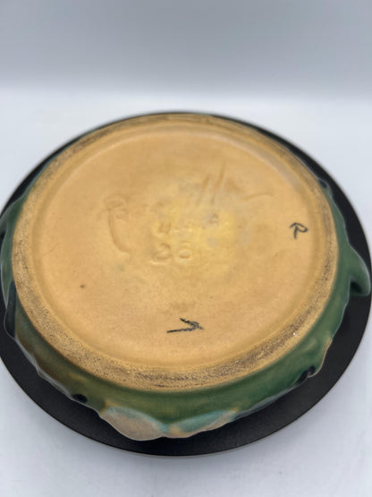 Roseville Green Magnolia #388-6" & Ashtray #28