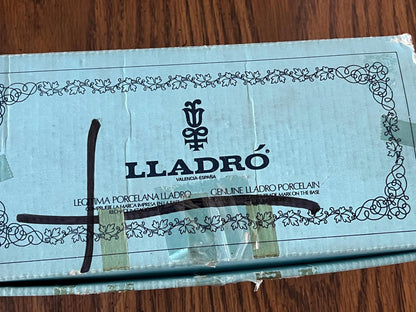 Lladro Boy Yawning No 4.870 w/ Box