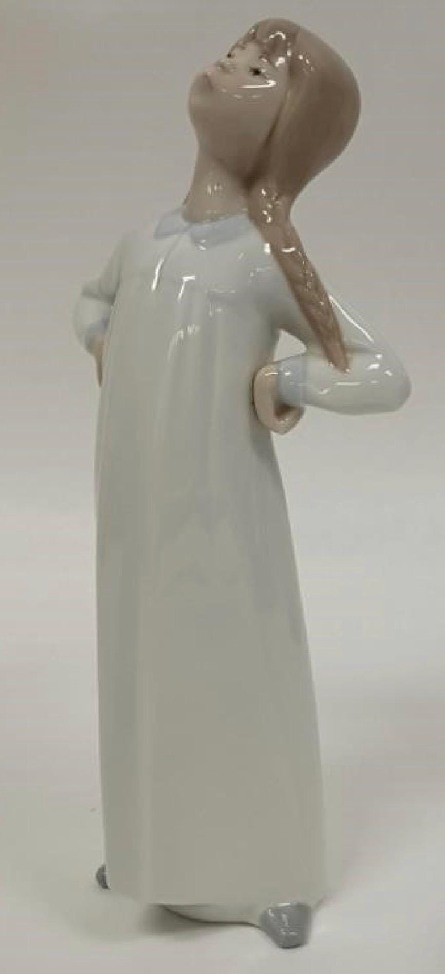 Girl with Hands Akimbo Figurine: Lladro - Porcelain Sculpture No. 4872. In Original Box