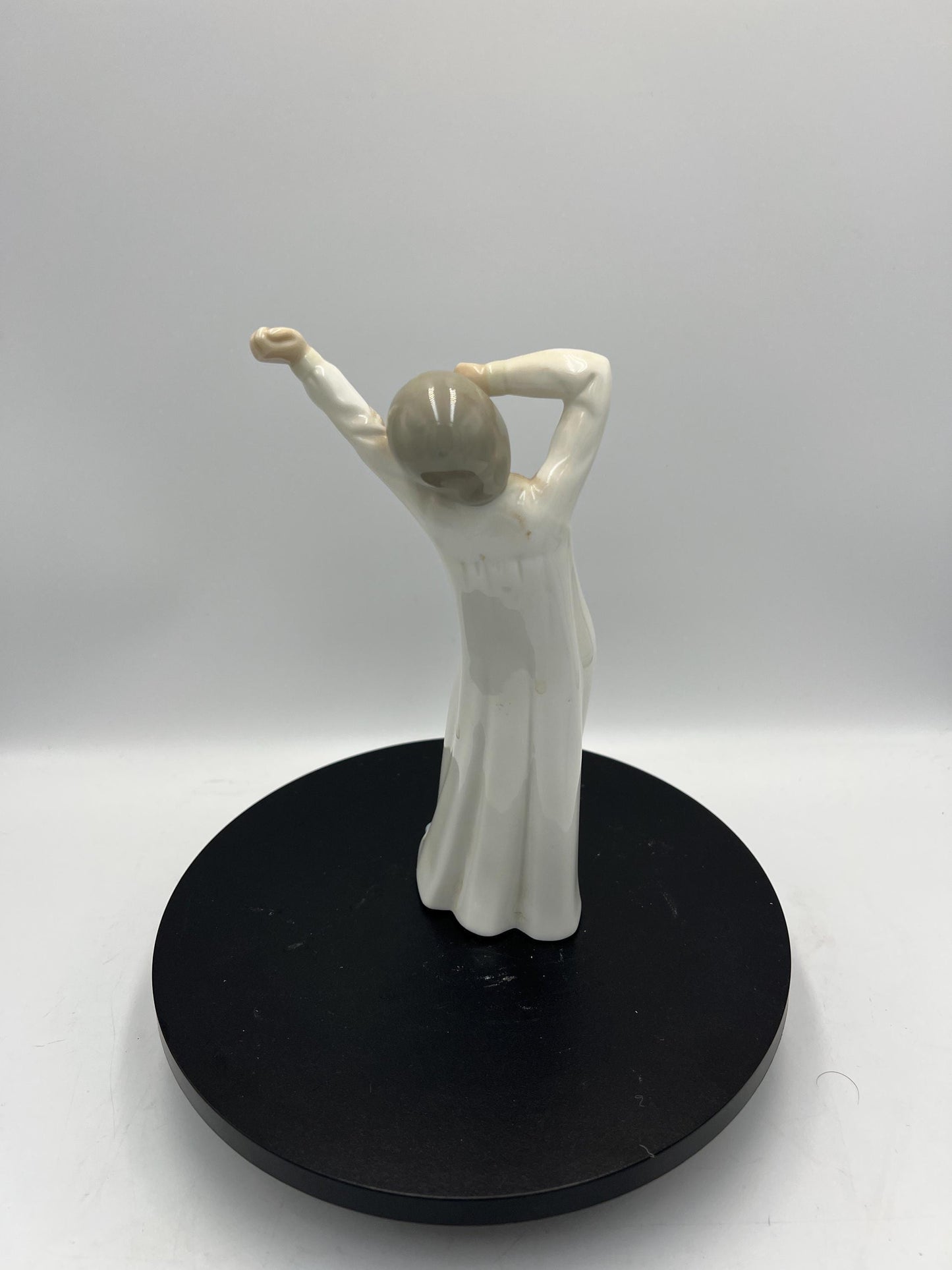 Children in Nightgowns: Lladro / Nao  - Porcelain w Glossy Finish. No Box. Sold individually